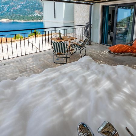 Guemues Yazar Hotel Kaş Rum bild