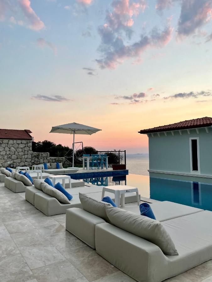 Guemues Yazar Hotel Kaş Exteriör bild
