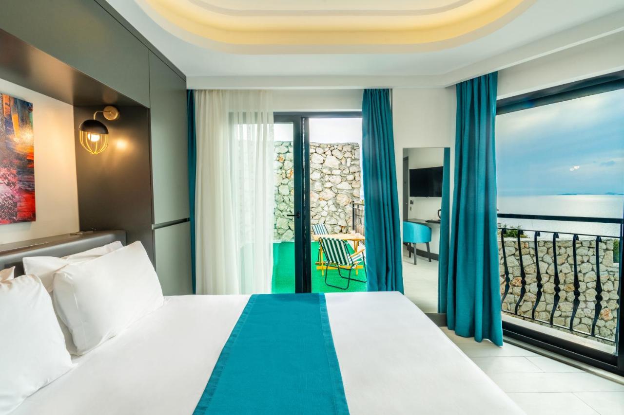 Guemues Yazar Hotel Kaş Exteriör bild